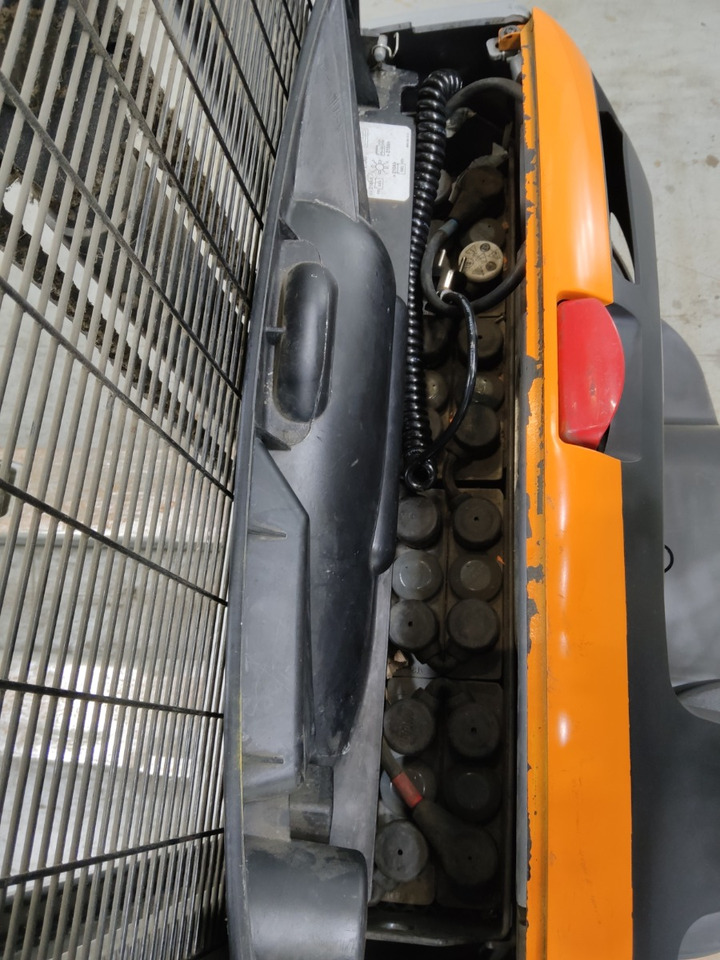 Still EXV10 - Μηχάνημα στοίβαξης: φωτογραφία 4 Still EXV10 - Μηχάνημα στοίβαξης: φωτογραφία 4