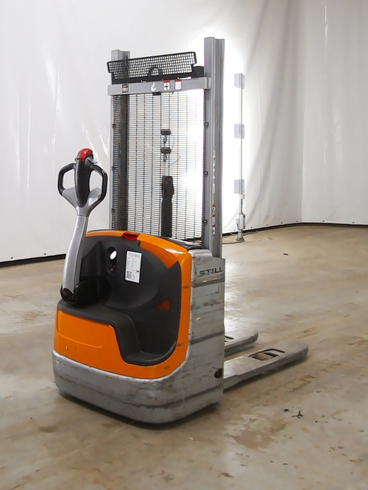 Still EXV10 - Μηχάνημα στοίβαξης: φωτογραφία 2 Still EXV10 - Μηχάνημα στοίβαξης: φωτογραφία 2