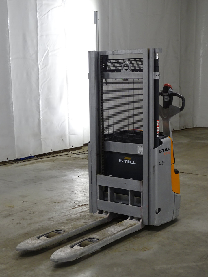 Still EXV12 - Μηχάνημα στοίβαξης: φωτογραφία 1 Still EXV12 - Μηχάνημα στοίβαξης: φωτογραφία 1