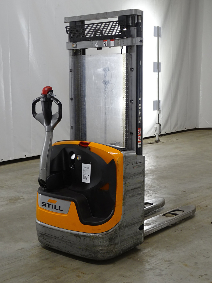 Still EXV12 - Μηχάνημα στοίβαξης: φωτογραφία 2 Still EXV12 - Μηχάνημα στοίβαξης: φωτογραφία 2