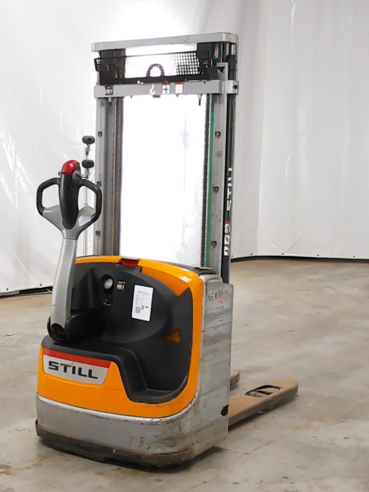 Still EXV12 - Μηχάνημα στοίβαξης: φωτογραφία 2 Still EXV12 - Μηχάνημα στοίβαξης: φωτογραφία 2