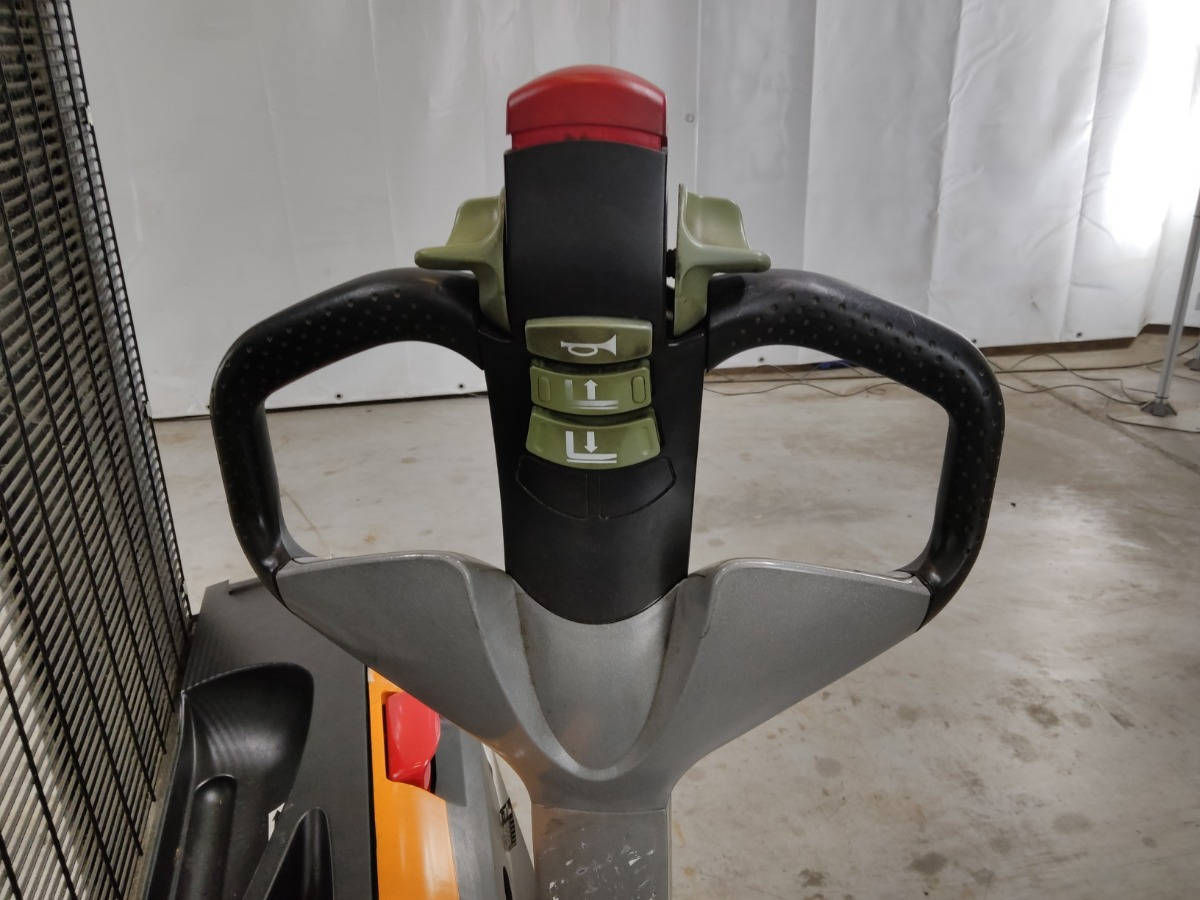 Still EXV12 - Μηχάνημα στοίβαξης: φωτογραφία 3 Still EXV12 - Μηχάνημα στοίβαξης: φωτογραφία 3