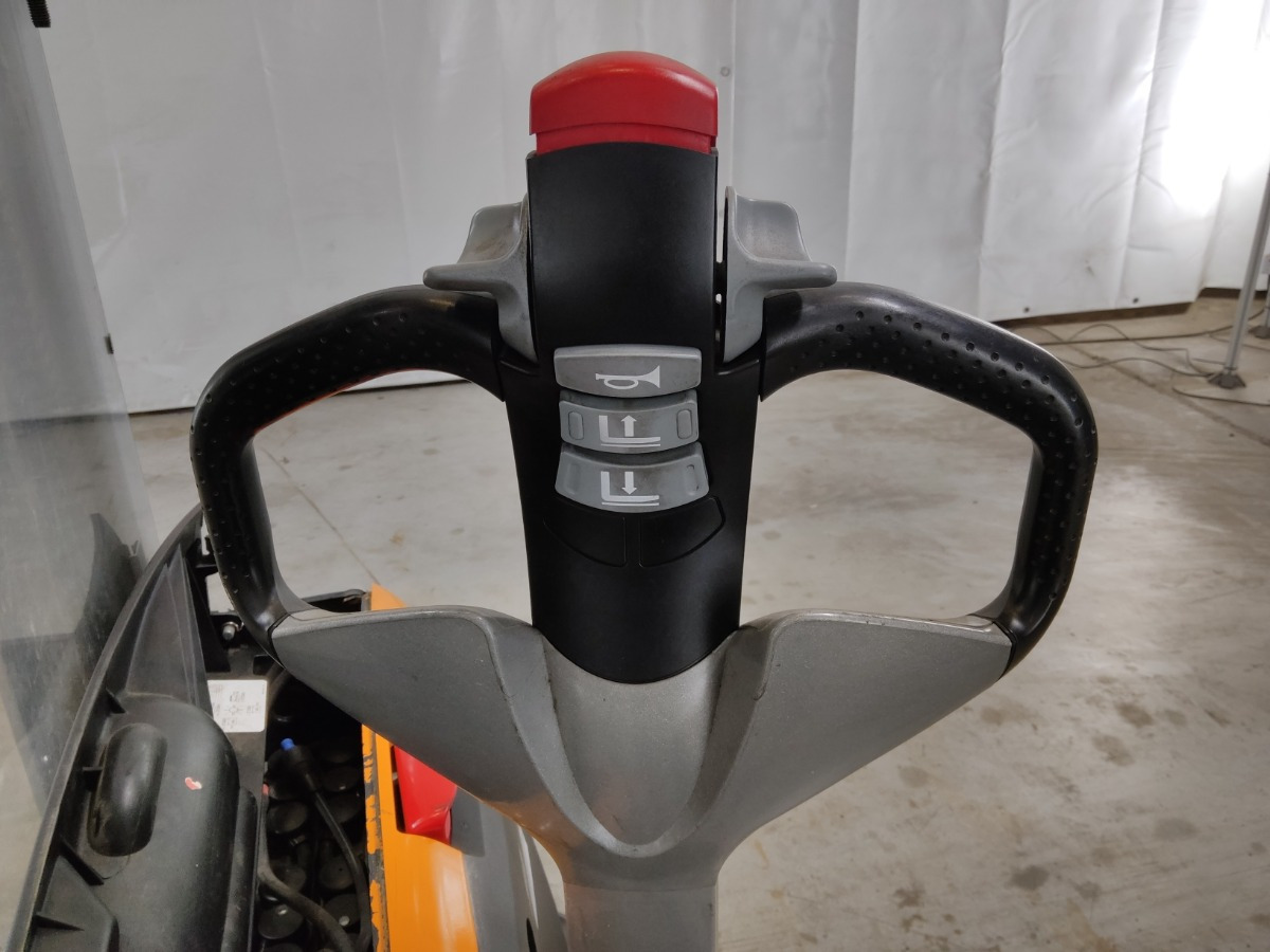 Still EXV12 - Μηχάνημα στοίβαξης: φωτογραφία 3 Still EXV12 - Μηχάνημα στοίβαξης: φωτογραφία 3