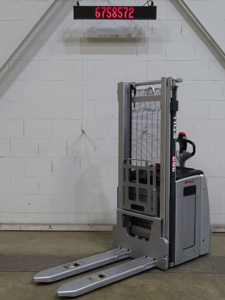 Still EXV14/BATT.NEU - Μηχάνημα στοίβαξης: φωτογραφία 1 Still EXV14/BATT.NEU - Μηχάνημα στοίβαξης: φωτογραφία 1