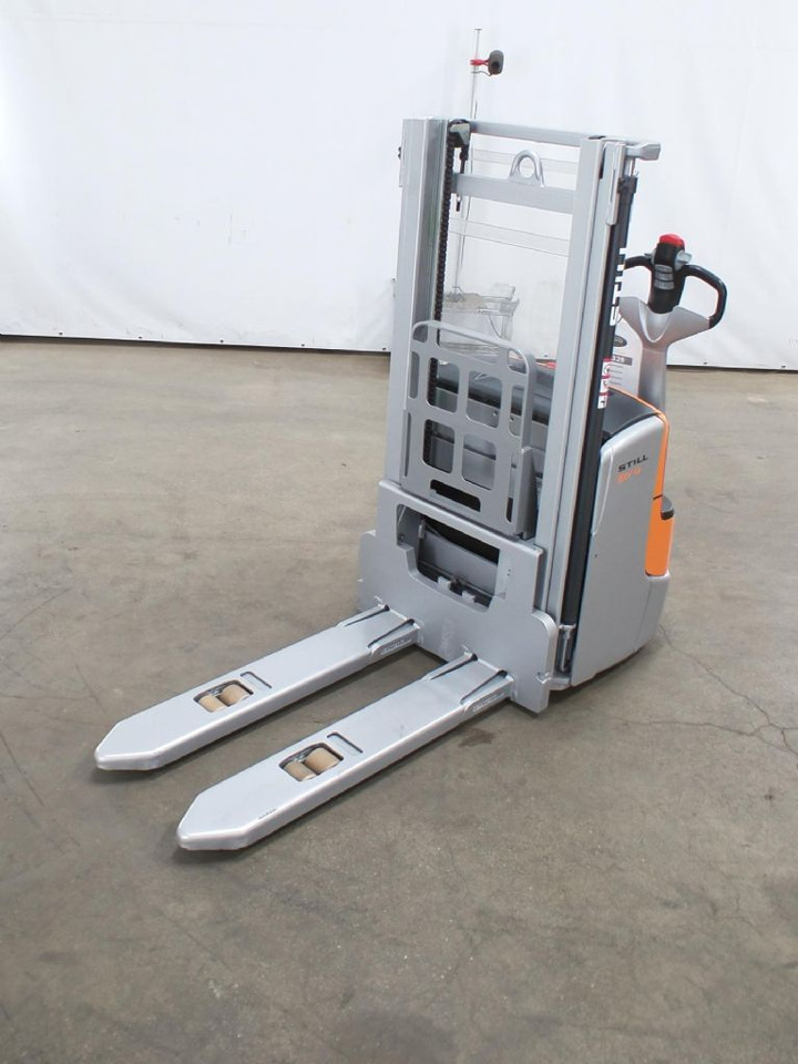 Still EXV14C/BATT.NEU - Μηχάνημα στοίβαξης: φωτογραφία 1 Still EXV14C/BATT.NEU - Μηχάνημα στοίβαξης: φωτογραφία 1