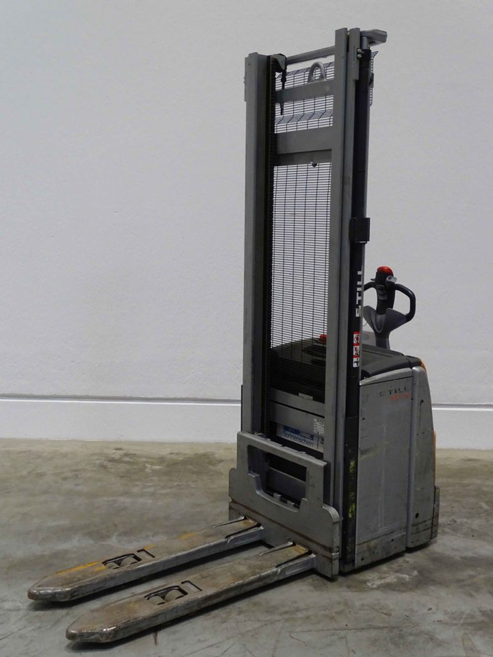 Still EXV16 - Μηχάνημα στοίβαξης: φωτογραφία 5 Still EXV16 - Μηχάνημα στοίβαξης: φωτογραφία 5