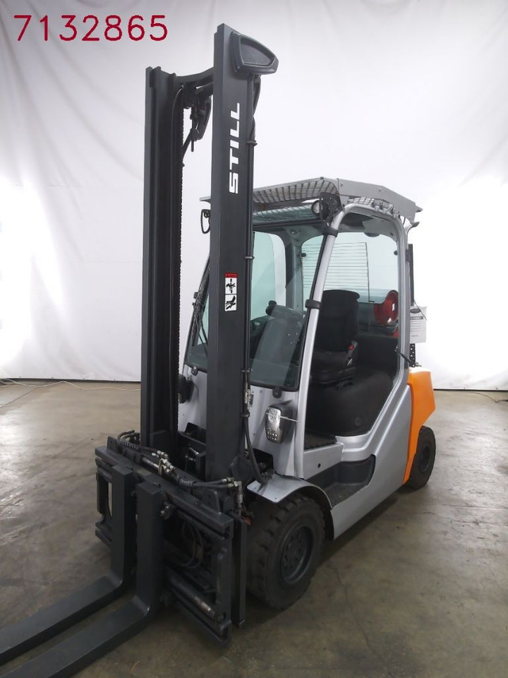 Still RX70-35T - Περονοφόρο όχημα: φωτογραφία 4 Still RX70-35T - Περονοφόρο όχημα: φωτογραφία 4