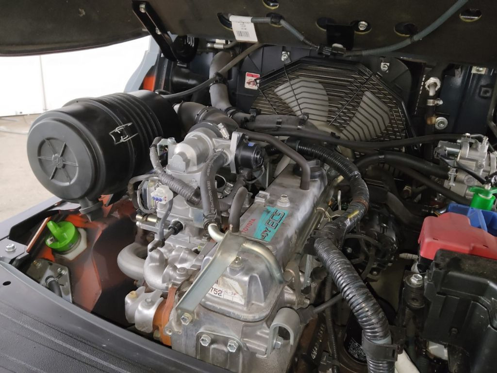 Toyota 02-8FGF15 - Περονοφόρο όχημα: φωτογραφία 4 Toyota 02-8FGF15 - Περονοφόρο όχημα: φωτογραφία 4