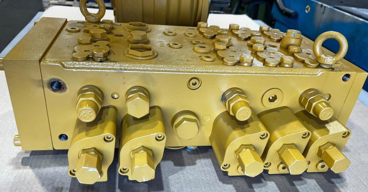 CATERPILLAR 194-7848 Valve GP-Main Control – Genuine Caterpillar Hydraulic Control Valve - Βαλβίδα για Τροχοφόρος εκσκαφέας: φωτογραφία 1 CATERPILLAR 194-7848 Valve GP-Main Control – Genuine Caterpillar Hydraulic Control Valve - Βαλβίδα για Τροχοφόρος εκσκαφέας: φωτογραφία 1