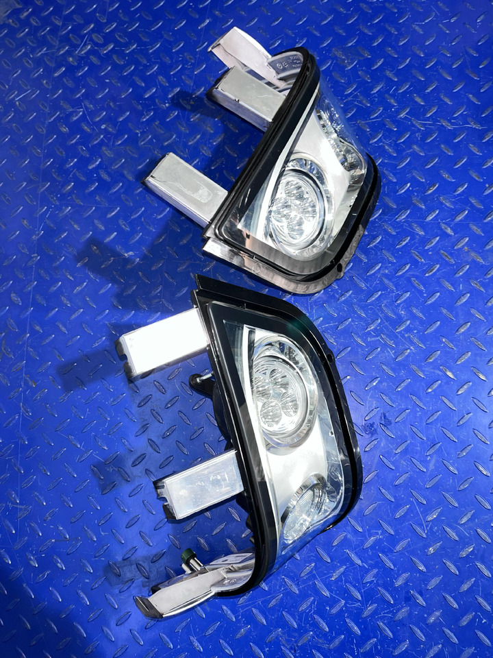 HELLA Headlight Set 1KE996 600-05 / 06 - Προβολέας: φωτογραφία 2 HELLA Headlight Set 1KE996 600-05 / 06 - Προβολέας: φωτογραφία 2