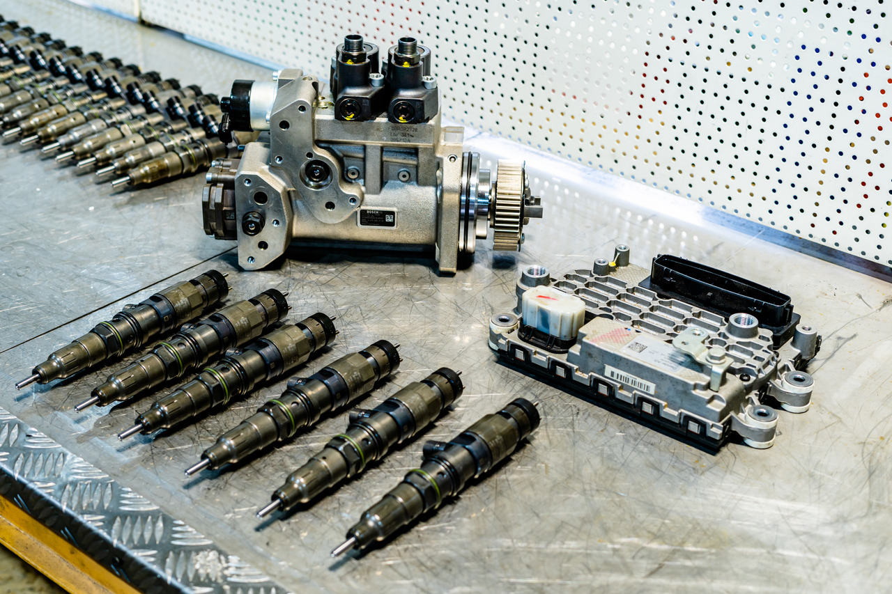 Injectors Detroit Diesel DD15 A4710700887 0445120386 - Σύστημα έγχυσης καυσίμου για Φορτηγό: φωτογραφία 1 Injectors Detroit Diesel DD15 A4710700887 0445120386 - Σύστημα έγχυσης καυσίμου για Φορτηγό: φωτογραφία 1