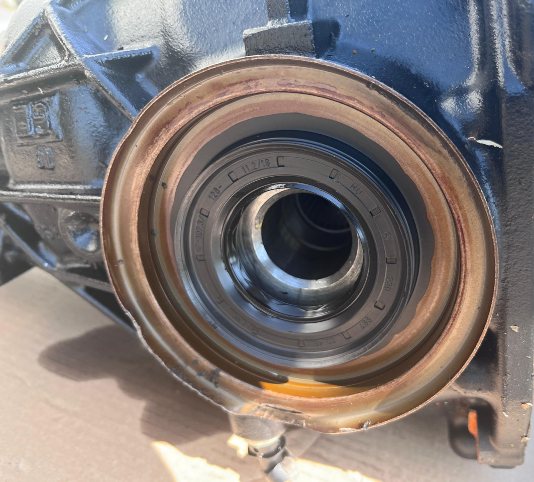 MERCEDES-BENZ E-Class Rear Differential W213 A2133503808 - Διαφορικό: φωτογραφία 3 MERCEDES-BENZ E-Class Rear Differential W213 A2133503808 - Διαφορικό: φωτογραφία 3