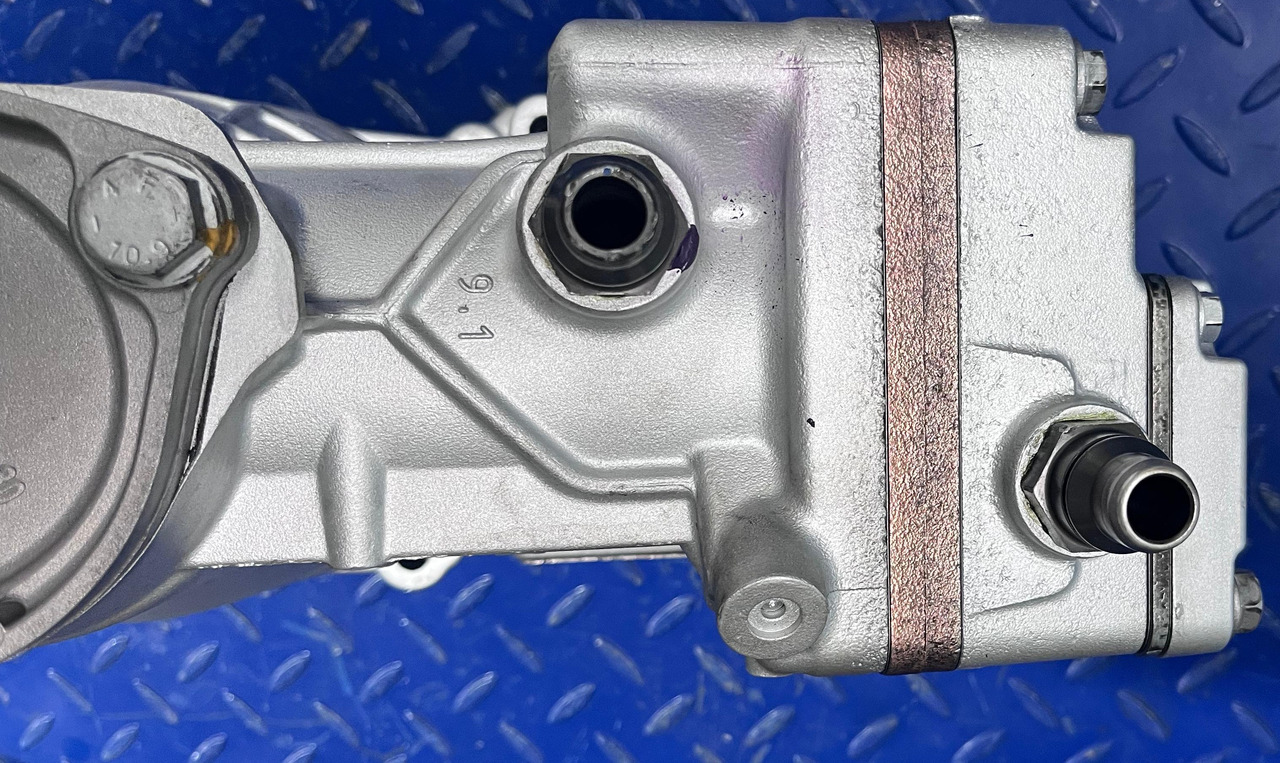 Mercedes Actros MP4 Air Compressor Euro 6 A4701302015 Reconditioned - Κομπρεσέρ για Φορτηγό: φωτογραφία 4 Mercedes Actros MP4 Air Compressor Euro 6 A4701302015 Reconditioned - Κομπρεσέρ για Φορτηγό: φωτογραφία 4