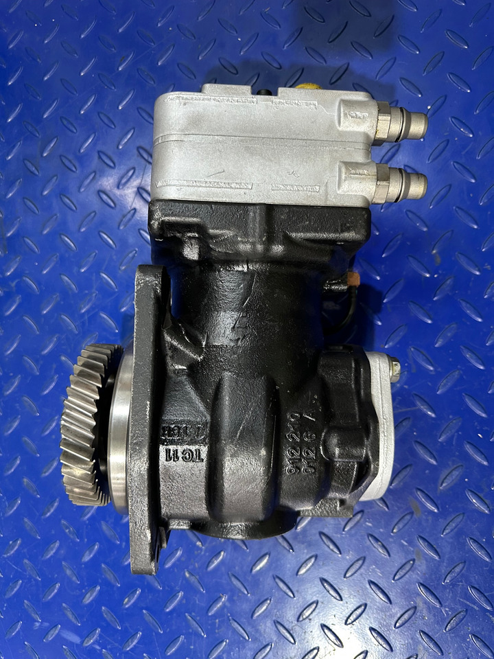 Mercedes Atego 3 Euro 6 Wabco Air Compressor A0011307615 - Ανταλλακτικό για Φορτηγό: φωτογραφία 4 Mercedes Atego 3 Euro 6 Wabco Air Compressor A0011307615 - Ανταλλακτικό για Φορτηγό: φωτογραφία 4