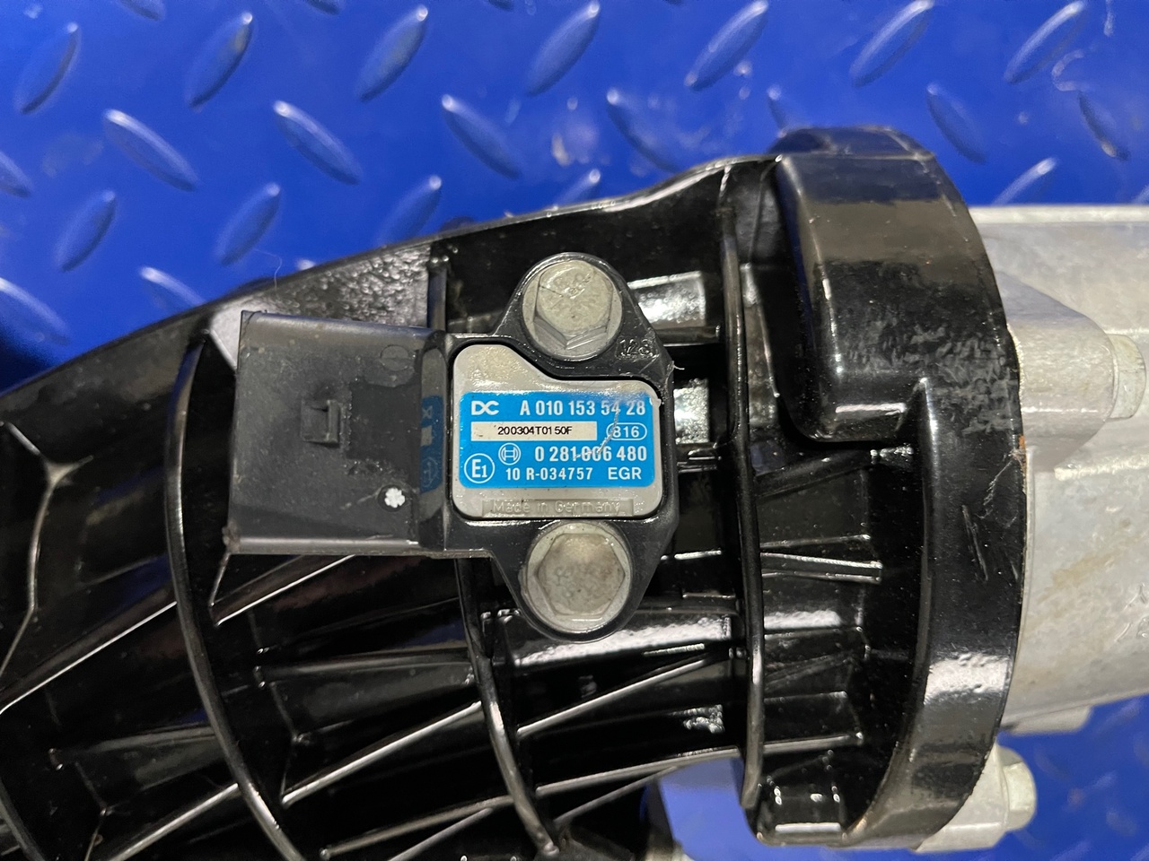 Mercedes-Benz EURO 6 Pressure Sensor A0101535428 - Σύστημα εισαγωγής αέρα: φωτογραφία 2 Mercedes-Benz EURO 6 Pressure Sensor A0101535428 - Σύστημα εισαγωγής αέρα: φωτογραφία 2