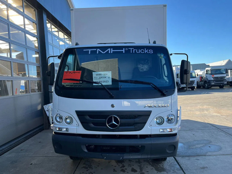 Mercedes-Benz Accelo 915 4x2 Closed Cargo Truck - Φορτηγό κόφα: φωτογραφία 4 Mercedes-Benz Accelo 915 4x2 Closed Cargo Truck - Φορτηγό κόφα: φωτογραφία 4