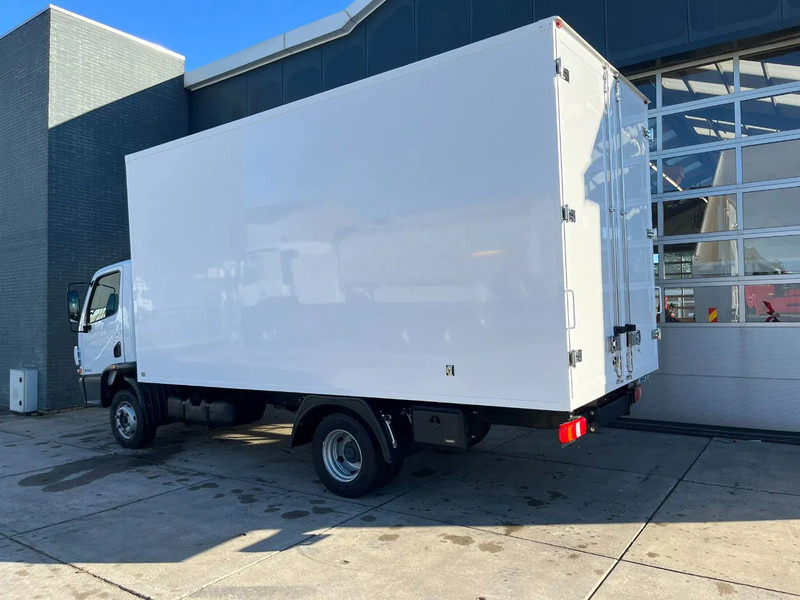 Mercedes-Benz Accelo 915 4x2 Closed Cargo Truck - Φορτηγό κόφα: φωτογραφία 3 Mercedes-Benz Accelo 915 4x2 Closed Cargo Truck - Φορτηγό κόφα: φωτογραφία 3