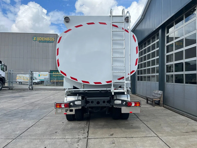 Mercedes-Benz Arocs 3340 6x4 Water Tank Truck - Φορτηγό βυτιοφόρο: φωτογραφία 4 Mercedes-Benz Arocs 3340 6x4 Water Tank Truck - Φορτηγό βυτιοφόρο: φωτογραφία 4