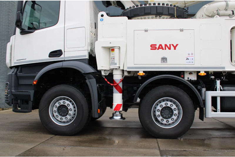 Mercedes-Benz Arocs 4840 8x4 Sany SY56 Concrete pump Build by Putzmeister - Αντλία σκυροδέματος: φωτογραφία 5 Mercedes-Benz Arocs 4840 8x4 Sany SY56 Concrete pump Build by Putzmeister - Αντλία σκυροδέματος: φωτογραφία 5