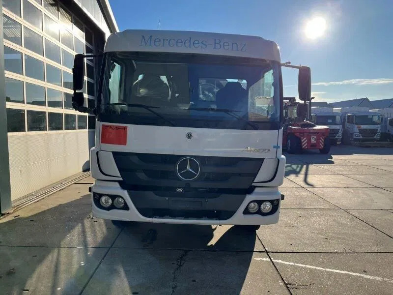 Mercedes-Benz Atego 1418 4x2 Fuel Tank Truck - Φορτηγό βυτιοφόρο: φωτογραφία 3 Mercedes-Benz Atego 1418 4x2 Fuel Tank Truck - Φορτηγό βυτιοφόρο: φωτογραφία 3