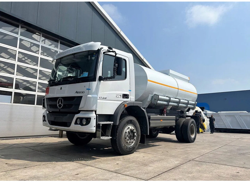 Mercedes-Benz Atego 1725 4×4 Fuel Tank Truck - Φορτηγό βυτιοφόρο: φωτογραφία 1 Mercedes-Benz Atego 1725 4×4 Fuel Tank Truck - Φορτηγό βυτιοφόρο: φωτογραφία 1