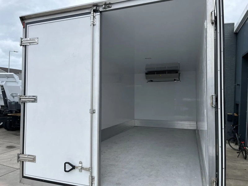 Νέα Φορτηγό ψυγείο Mercedes-Benz Atego 1725 4x4 Refrigerator Truck (1 unit): φωτογραφία 10