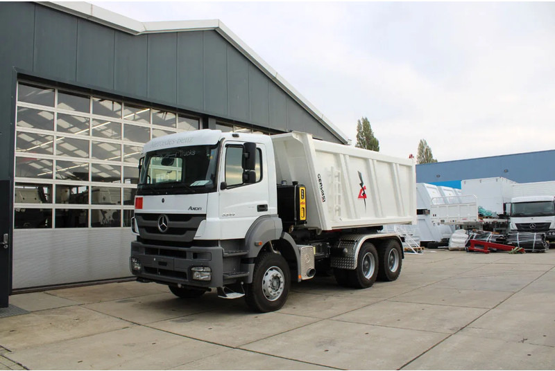 Mercedes-Benz Axor 3344 K 6x4 Tipper Truck - Φορτηγό ανατρεπόμενο: φωτογραφία 2 Mercedes-Benz Axor 3344 K 6x4 Tipper Truck - Φορτηγό ανατρεπόμενο: φωτογραφία 2