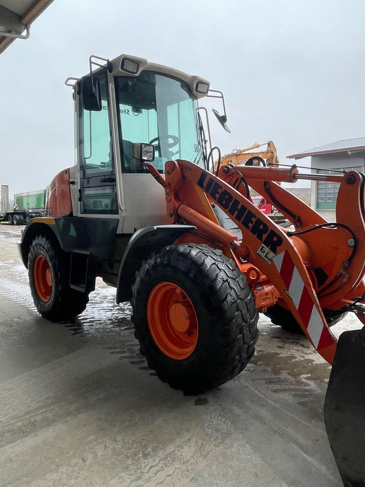 Liebherr L510 - Ελαστιχοφόρος φορτωτής: φωτογραφία 3 Liebherr L510 - Ελαστιχοφόρος φορτωτής: φωτογραφία 3