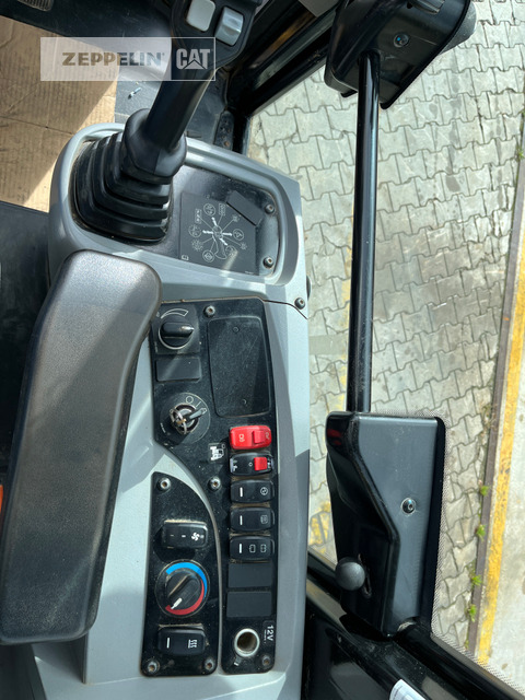 Ελαστιχοφόρος φορτωτής Cat 908M: φωτογραφία 20