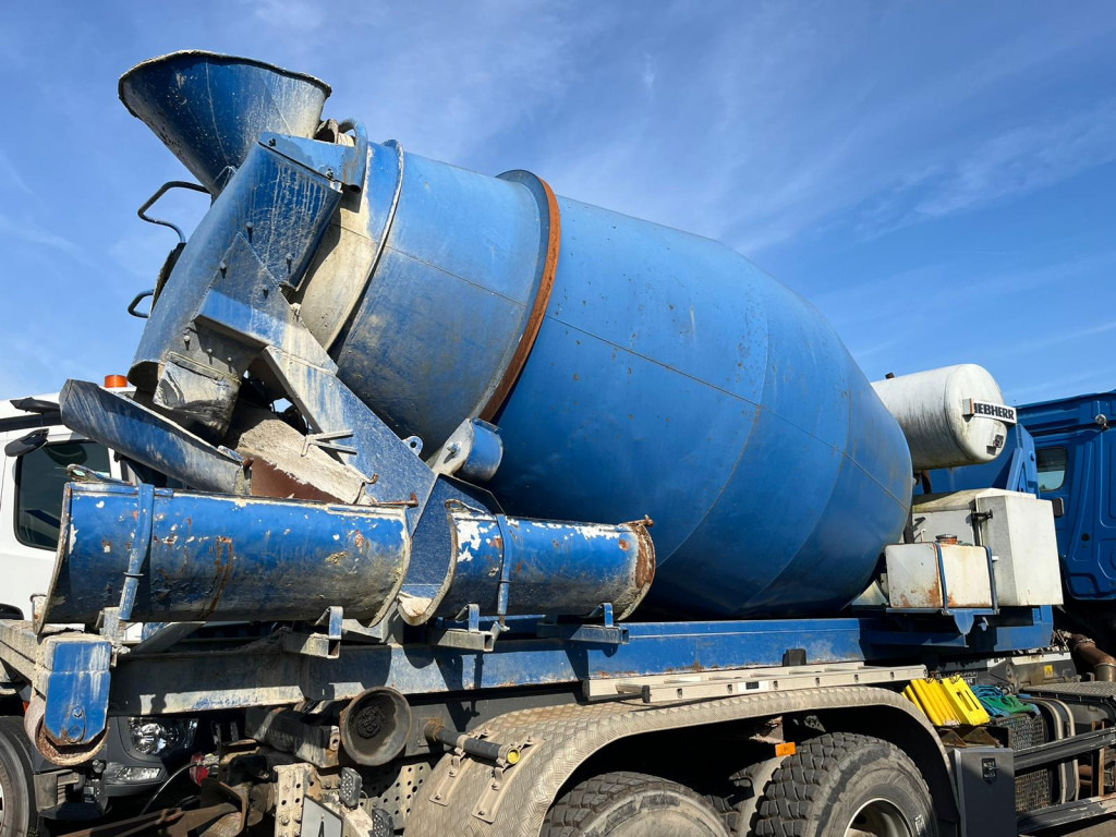 Abrollcontainer Betonmischaufbau mit sep. Motor - Φορτηγό φόρτωσης γάντζου: φωτογραφία 1 Abrollcontainer Betonmischaufbau mit sep. Motor - Φορτηγό φόρτωσης γάντζου: φωτογραφία 1