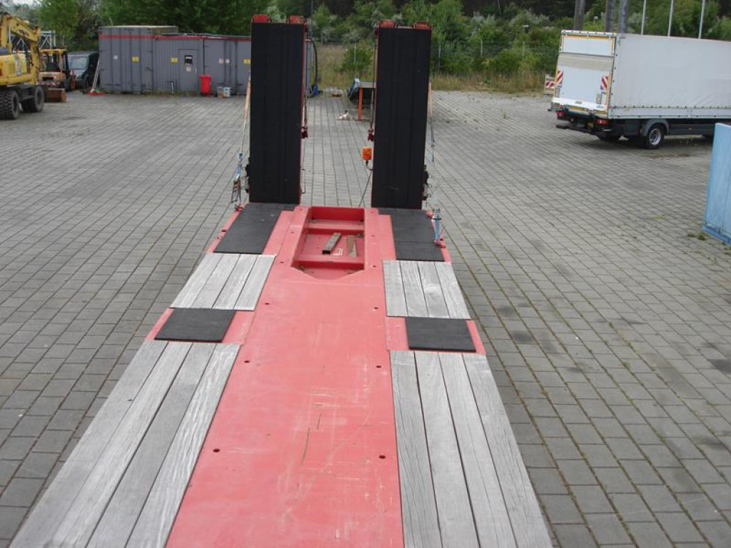 GOLDHOFER Satteltieflader STN-L 3 (245) RM Tiefladerauflieger - Επικαθήμενο με χαμηλό δάπεδο: φωτογραφία 5 GOLDHOFER Satteltieflader STN-L 3 (245) RM Tiefladerauflieger - Επικαθήμενο με χαμηλό δάπεδο: φωτογραφία 5