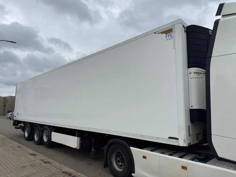 Pacton koelvriesoplegger 3 asser met carrier vector koelmachine, stuuras.. - Επικαθήμενο ψυγείο: φωτογραφία 2 Pacton koelvriesoplegger 3 asser met carrier vector koelmachine, stuuras.. - Επικαθήμενο ψυγείο: φωτογραφία 2