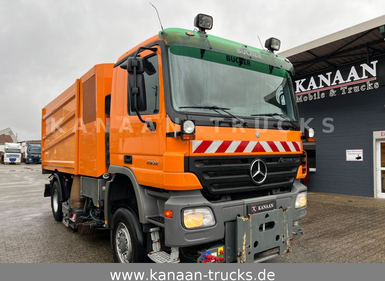 Mercedes-Benz 2032 Actros 4x4 Bucher STKF 9500 AIRPORT KLIMA - Σάρωθρο δρόμων: φωτογραφία 1 Mercedes-Benz 2032 Actros 4x4 Bucher STKF 9500 AIRPORT KLIMA - Σάρωθρο δρόμων: φωτογραφία 1