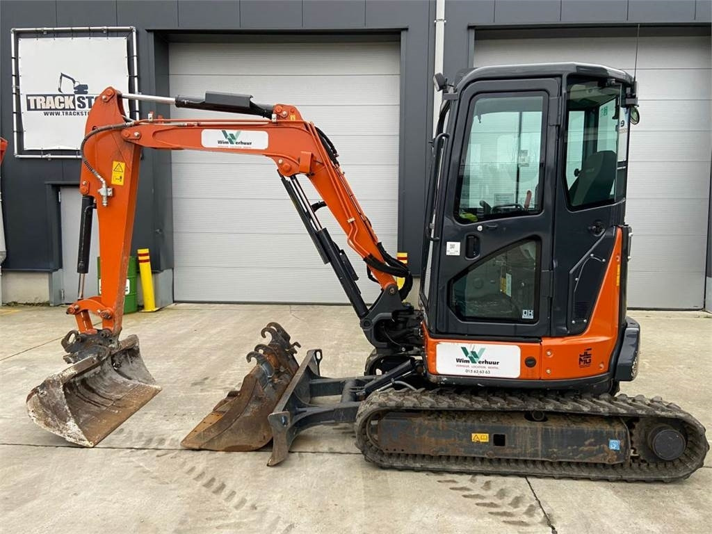 Hitachi ZX33U-6 (7294) - Μίνι εκσκαφέας: φωτογραφία 1 Hitachi ZX33U-6 (7294) - Μίνι εκσκαφέας: φωτογραφία 1