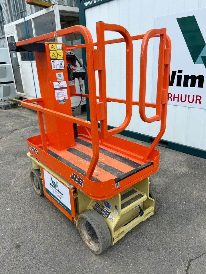 JLG 1230 ES (10150) - Ψαλιδωτό ανυψωτικό: φωτογραφία 3 JLG 1230 ES (10150) - Ψαλιδωτό ανυψωτικό: φωτογραφία 3