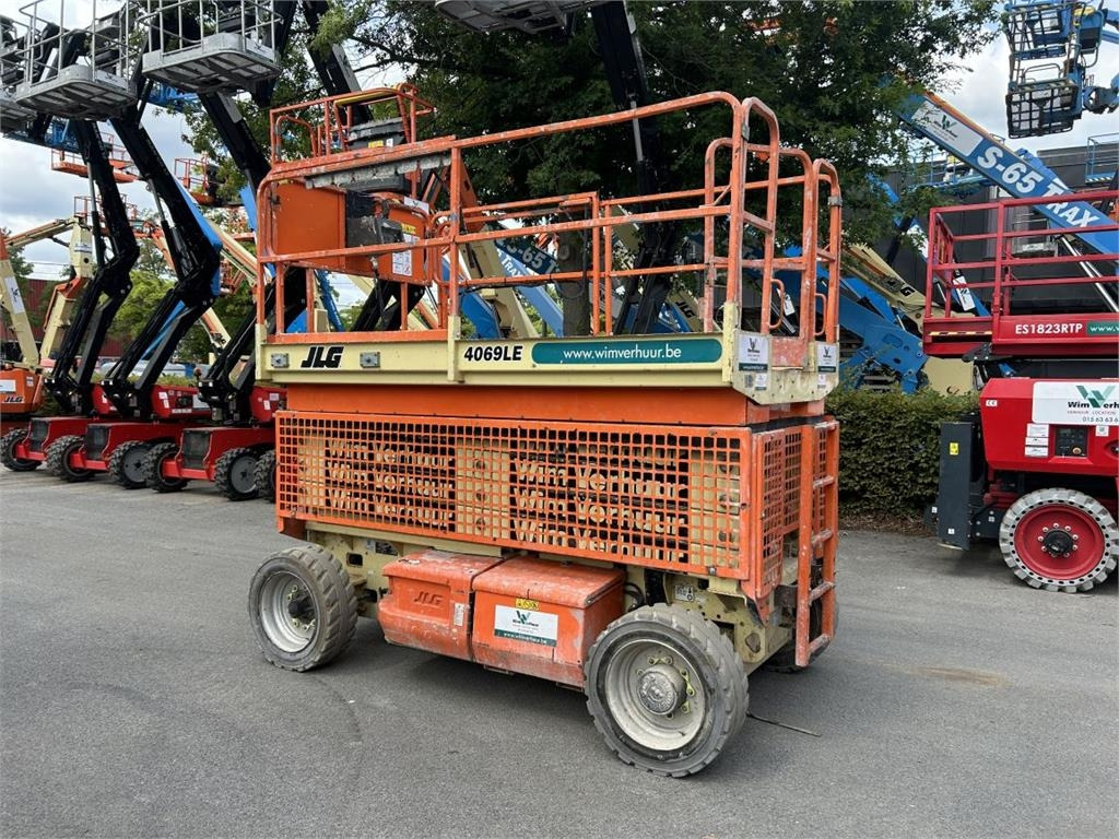 JLG 4069 LE (3524) - Ψαλιδωτό ανυψωτικό: φωτογραφία 2 JLG 4069 LE (3524) - Ψαλιδωτό ανυψωτικό: φωτογραφία 2