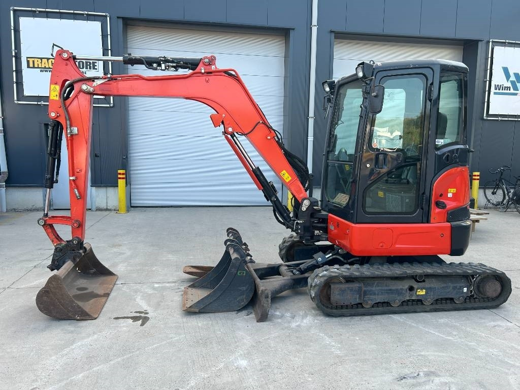 Kubota U 36-4 - Μίνι εκσκαφέας: φωτογραφία 1 Kubota U 36-4 - Μίνι εκσκαφέας: φωτογραφία 1