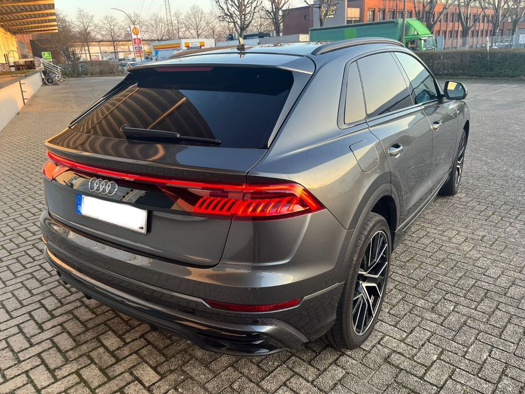 Audi Q8 50 TDI quattro tiptronic 22 Zoll*3xSline*Pano Audi Q8 50 TDI quattro tiptronic 22 Zoll*3xSline*Pano - SUV: φωτογραφία 2 Audi Q8 50 TDI quattro tiptronic 22 Zoll*3xSline*Pano Audi Q8 50 TDI quattro tiptronic 22 Zoll*3xSline*Pano - SUV: φωτογραφία 2