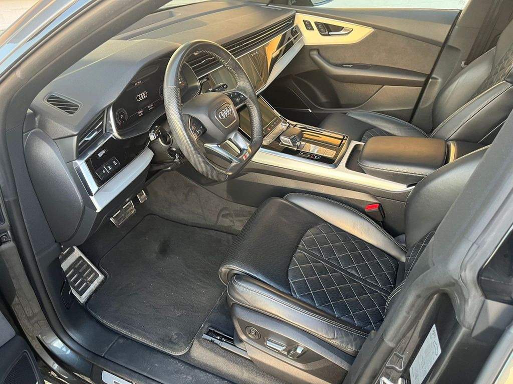 Audi Q8 50 TDI quattro tiptronic 22 Zoll*3xSline*Pano - SUV: φωτογραφία 5 Audi Q8 50 TDI quattro tiptronic 22 Zoll*3xSline*Pano - SUV: φωτογραφία 5