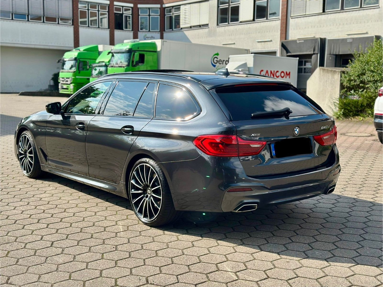 BMW M 540d xD Touring A*M Sport*HuD*20 Zoll*Pano*LED - Station wagon: φωτογραφία 2 BMW M 540d xD Touring A*M Sport*HuD*20 Zoll*Pano*LED - Station wagon: φωτογραφία 2