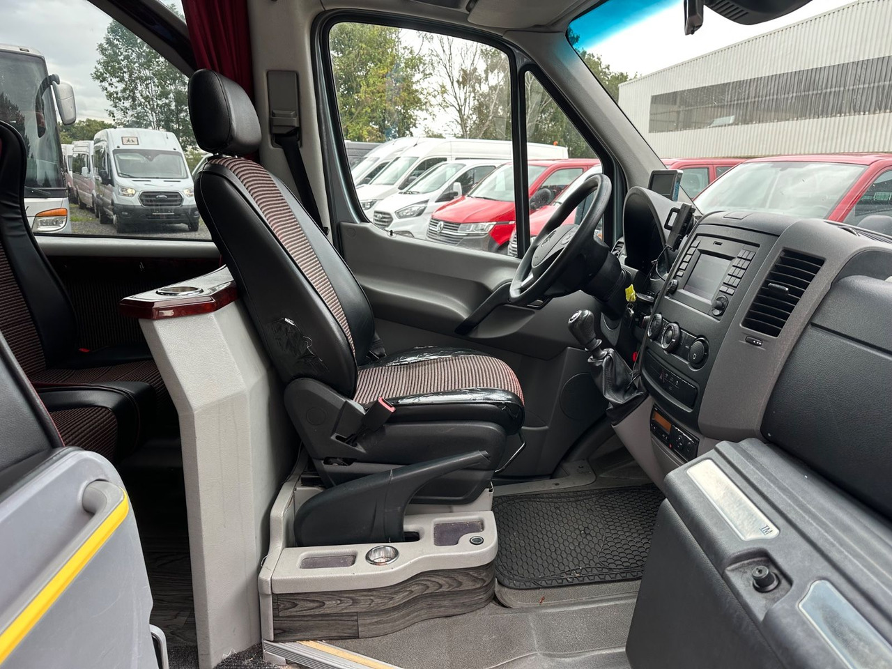 Mercedes-Benz Sprinter 516 CDi (DE*Klima*Reise) - Μικρό λεωφορείο, Επιβατικό βαν: φωτογραφία 5 Mercedes-Benz Sprinter 516 CDi (DE*Klima*Reise) - Μικρό λεωφορείο, Επιβατικό βαν: φωτογραφία 5