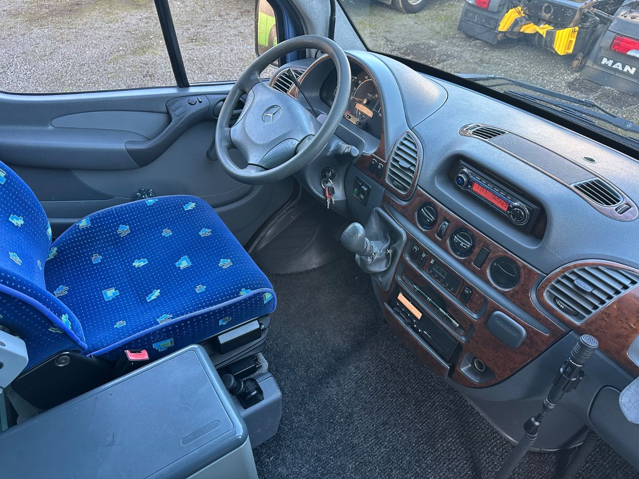 Mercedes-Benz Sprinter Sunset 616 CDi (DE*Klima*23 Sitze) - Μικρό λεωφορείο, Επιβατικό βαν: φωτογραφία 3 Mercedes-Benz Sprinter Sunset 616 CDi (DE*Klima*23 Sitze) - Μικρό λεωφορείο, Επιβατικό βαν: φωτογραφία 3