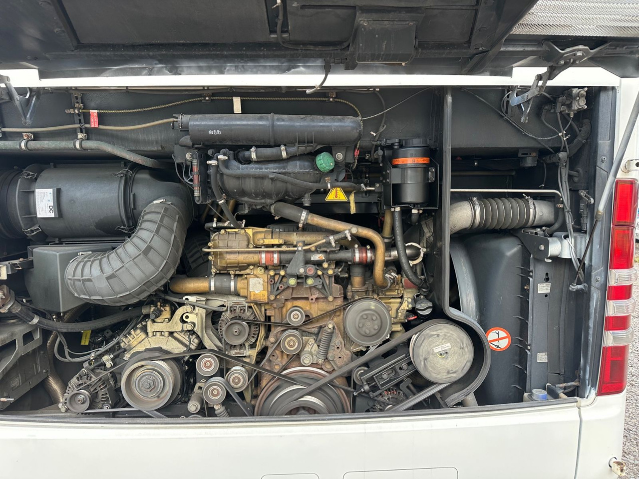 Mercedes-Benz Travego O580 16 RHD-M (LuxLine*Euro 6*TOP*DE) - Πούλμαν: φωτογραφία 5 Mercedes-Benz Travego O580 16 RHD-M (LuxLine*Euro 6*TOP*DE) - Πούλμαν: φωτογραφία 5