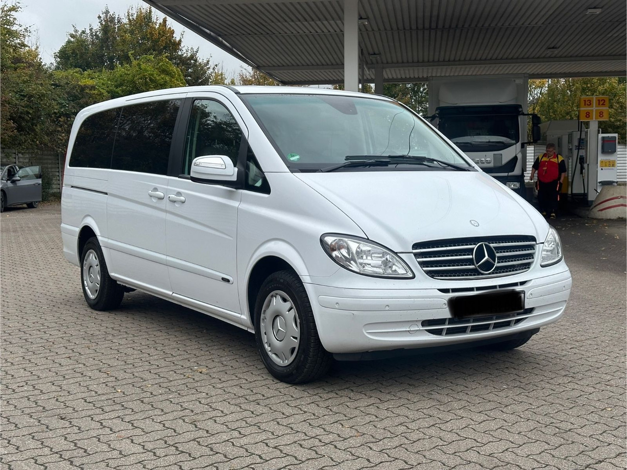 Mercedes-Benz Viano 2.2 CDI AMBIENTE extralang (Autom*133 tKm) - Επιβατικό βαν: φωτογραφία 1 Mercedes-Benz Viano 2.2 CDI AMBIENTE extralang (Autom*133 tKm) - Επιβατικό βαν: φωτογραφία 1