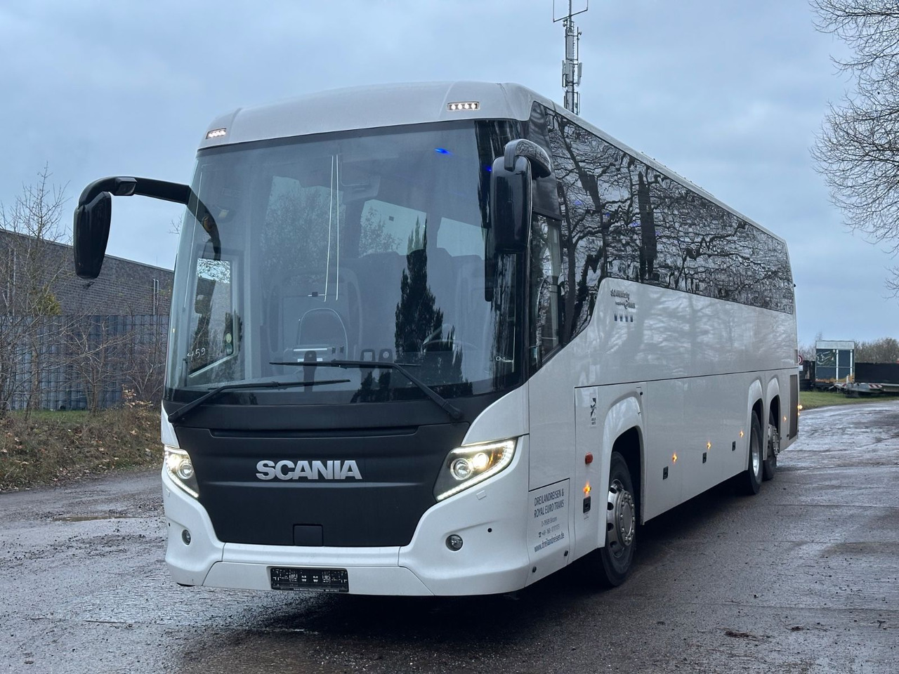 Scania Touring HD Higer 6X2 (86 tKm*59 Sitze) - Πούλμαν: φωτογραφία 1 Scania Touring HD Higer 6X2 (86 tKm*59 Sitze) - Πούλμαν: φωτογραφία 1