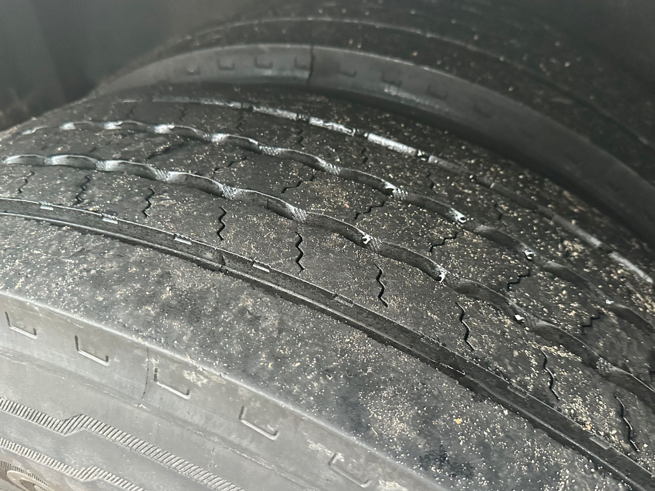 Scania Touring HD Higer 6X2 (86 tKm*59 Sitze) - Πούλμαν: φωτογραφία 3 Scania Touring HD Higer 6X2 (86 tKm*59 Sitze) - Πούλμαν: φωτογραφία 3