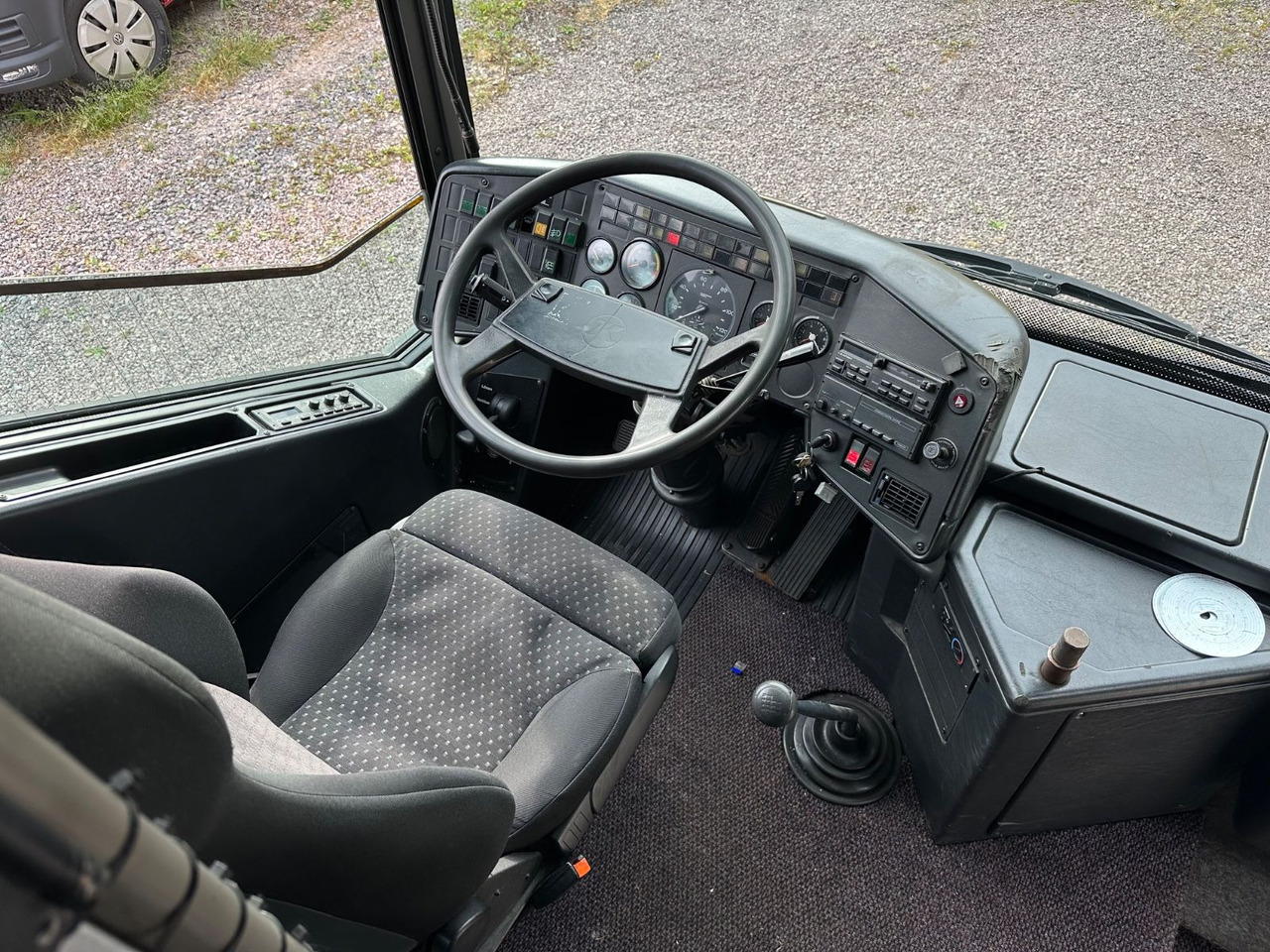 Setra S 315 UL (56 Sitze*Klima*Schalt*TOP) - Προαστιακό λεωφορείο: φωτογραφία 5 Setra S 315 UL (56 Sitze*Klima*Schalt*TOP) - Προαστιακό λεωφορείο: φωτογραφία 5