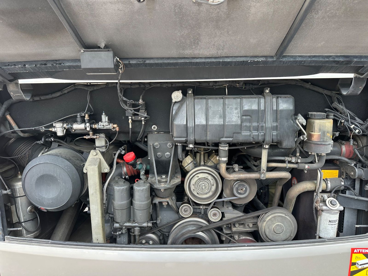 Setra S 415 UL GT (Motor neu*TOP) - Προαστιακό λεωφορείο: φωτογραφία 4 Setra S 415 UL GT (Motor neu*TOP) - Προαστιακό λεωφορείο: φωτογραφία 4