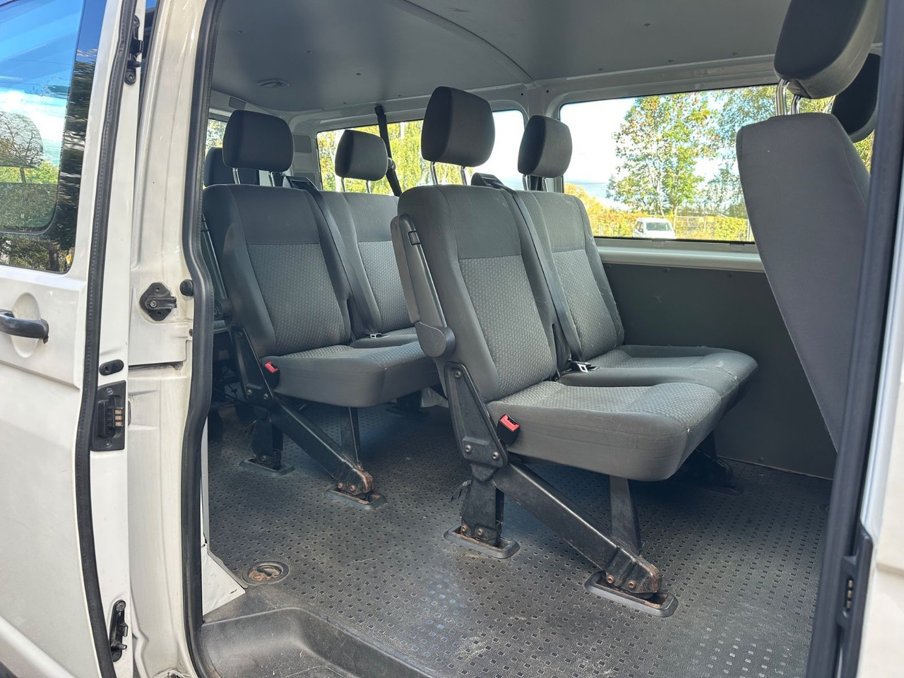 Volkswagen T5 Kombi - Επιβατικό βαν: φωτογραφία 4 Volkswagen T5 Kombi - Επιβατικό βαν: φωτογραφία 4