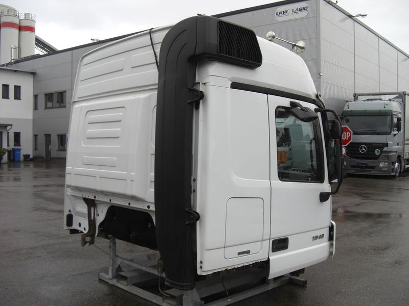Mercedes-Benz Actros MP2 Megaspace / komplett - Καμπίνα: φωτογραφία 2 Mercedes-Benz Actros MP2 Megaspace / komplett - Καμπίνα: φωτογραφία 2
